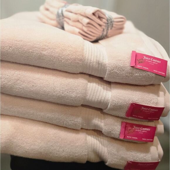 Juicy Couture Home Blush Pink Oversized Bath Towel Set - Picture 6 of 8